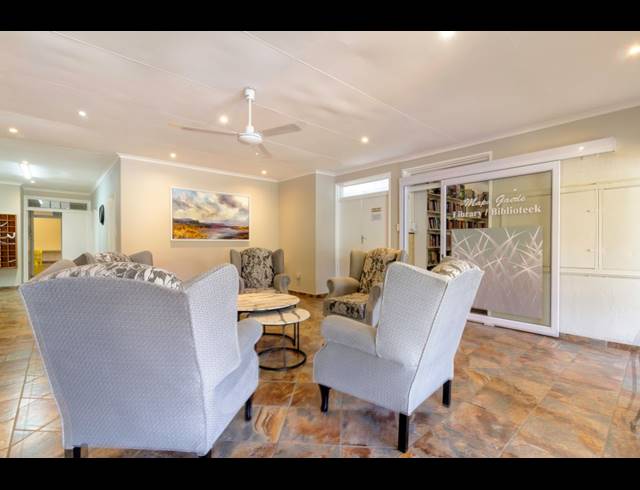 2 BEDROOM TOWNHOUSE FOR SALE IN HELDERKRUIN
